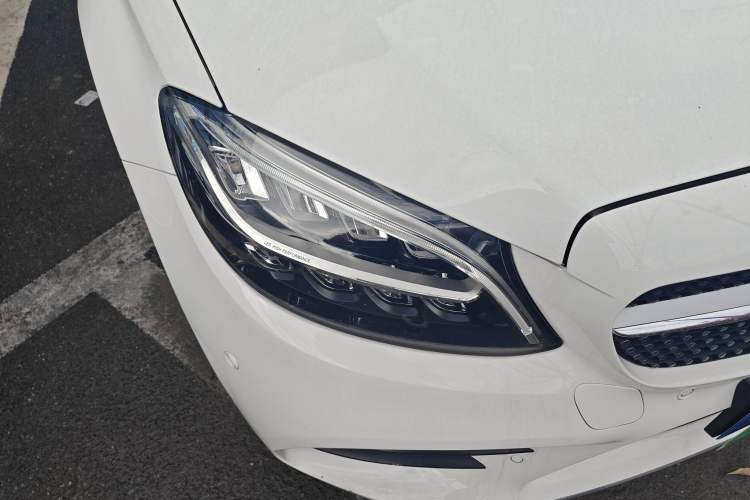 Used Mercedes-Benz C-Class 2019 C 260 Estate Right Front Headlight