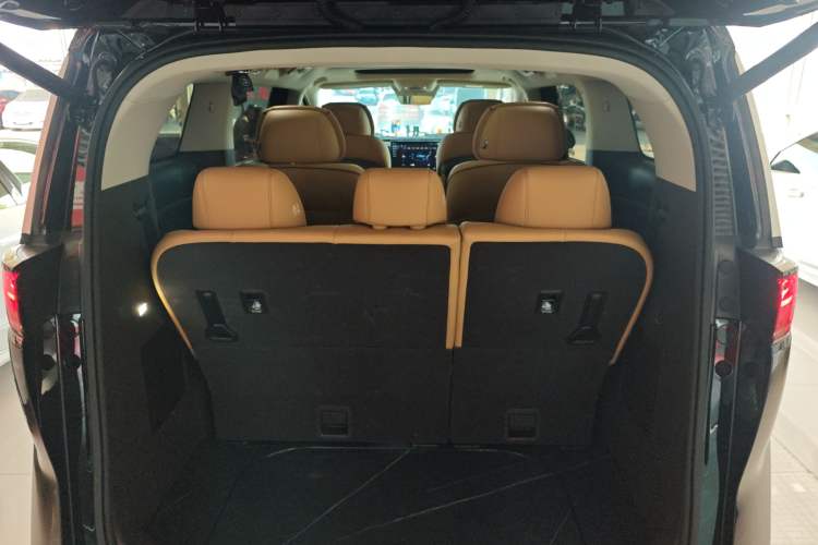 Used Denza D9 2024 DM-i 980 Four-Wheel Drive Prestige Model