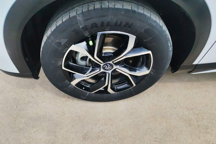 Used BYD Yuan PLUS 2024 Honor Edition 510KM Leading Model Left Front Wheel Hub