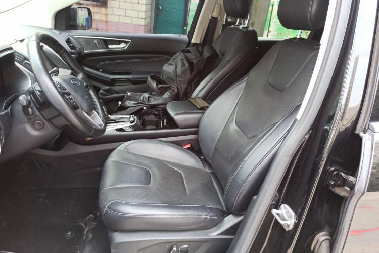 Used Ford Edge 2015 2.0T GTDi Four-Wheel Drive Prestige Model