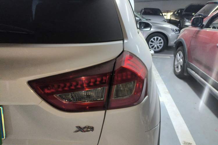 Used Geely Auto Vision X3 2017 1.5L Manual Elite Model Right Rear Taillight