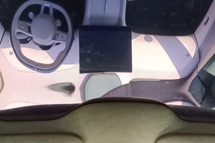 Used Xiaomi Auto YU7 2025 Ultra-Long Range High-Performance All-Wheel-Drive Max Edition Headliner