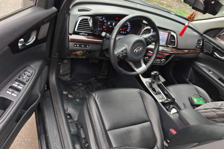 Used Kia K4 2014 1.8L Automatic DLX