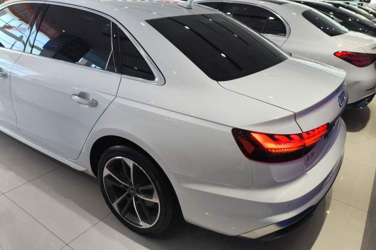 Used Audi A4L 2022 40 TFSI Fashion Dynamic Model
