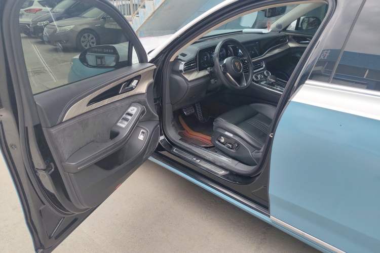 Used Hongqi H9 2020 3.0T Smart Connect Flagship Four-Seat Version Driver Seat