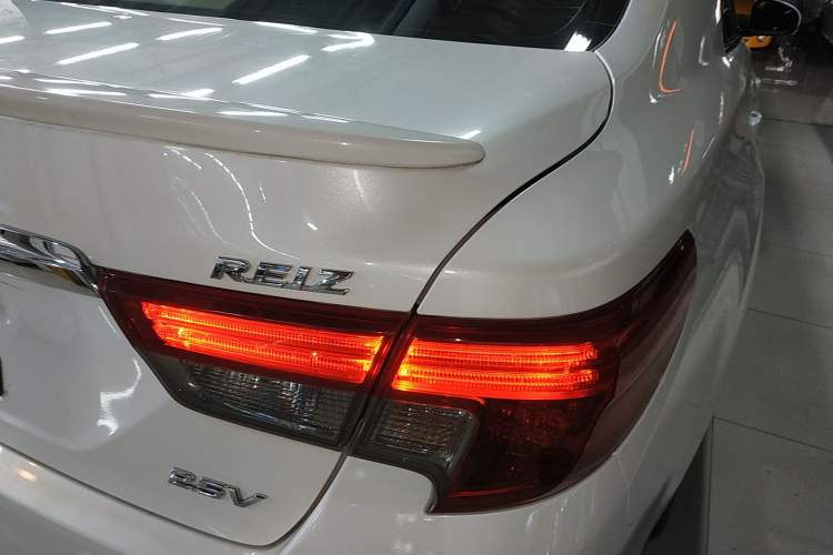 Used Toyota Reiz 2013 2.5V Shangrui Edition Right Rear Taillight