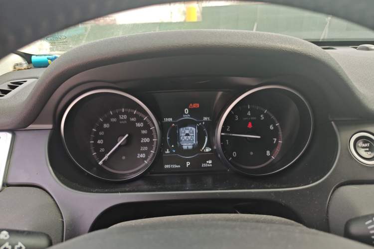 Used Land Rover Discovery Sport 2018 240 PS SE Version Instrument Cluster