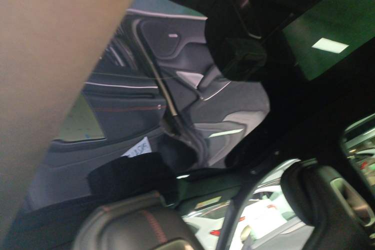 Used Xiaomi Auto SU7 2024 Four-Wheel Drive Ultra-Long Range Advanced Intelligent Driving Max Edition Headliner