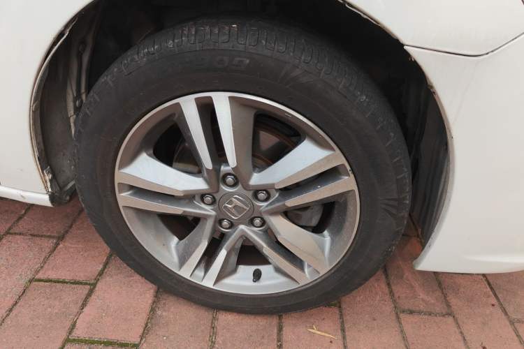 Used Honda Odyssey 2009 2.4L Luxury Edition Right Front Wheel Hub