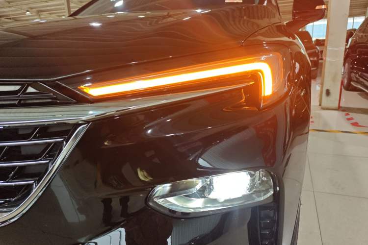 Used Buick Enclave 2022 652T Four-Wheel Drive Prestige 7-Seater Left Front Headlight