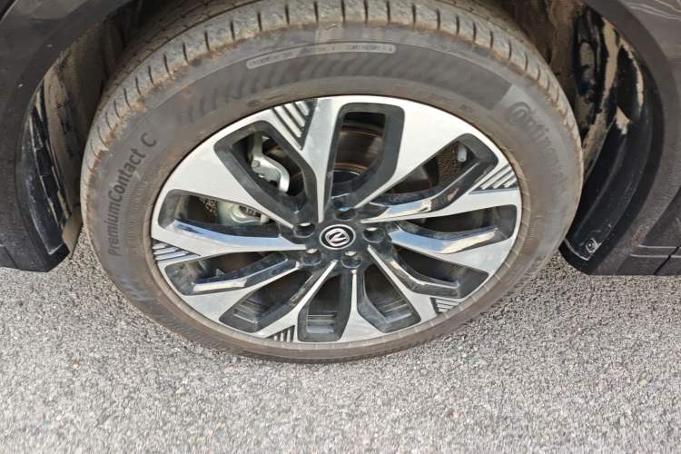 Used Changan CS75 PLUS 2025 4th Generation UItra 2.0T New Blue Whale Smart Intelligent Powertrain Version