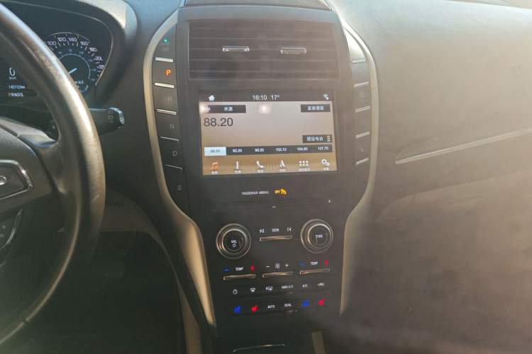 Used Lincoln MKC 2017 2.0T Four-Wheel Drive Zunya Edition