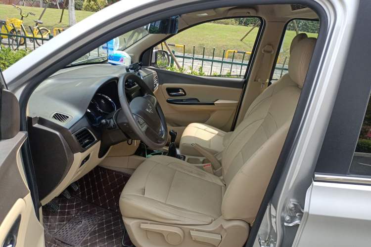 Used Wuling Hongguang 2015 1.5L S1 Comfort China V Standard