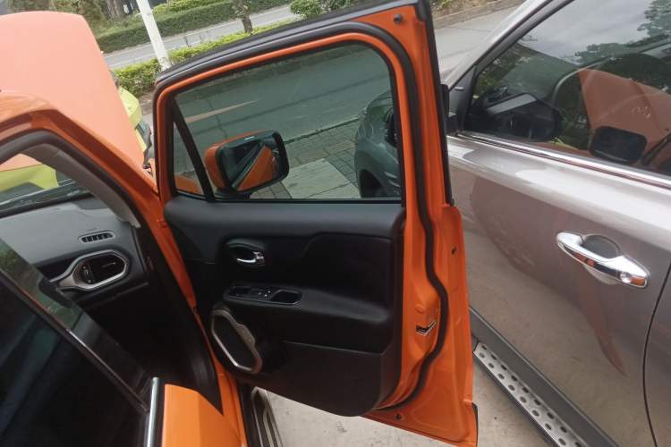 Used Jeep Renegade 2017 180T Automatic Kinetic Edition+