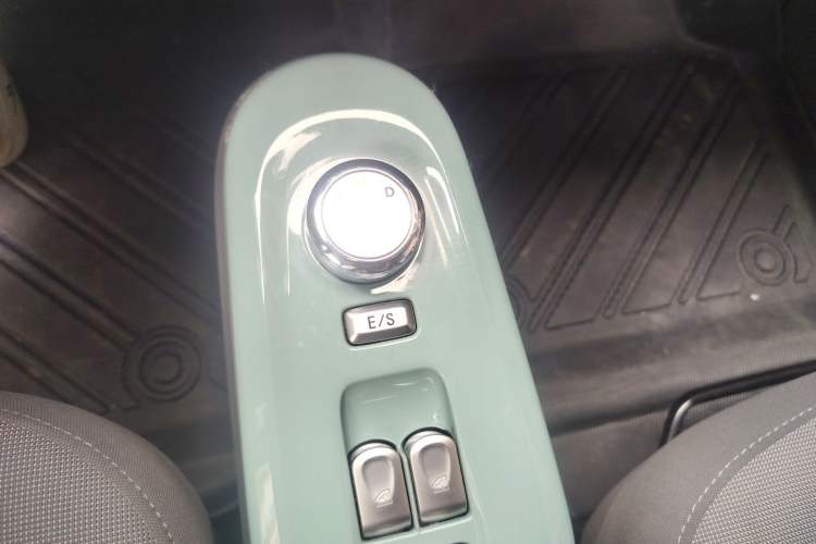 Used CHANGAN NEVO Lumin 2024 130km Qingyue Version Gear Lever