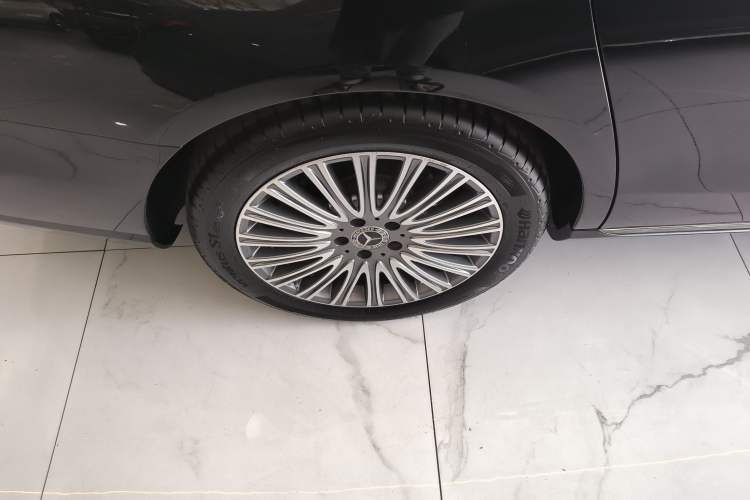 Used Mercedes-Benz E-Class 2023 Updated E 300 L Luxury Edition
