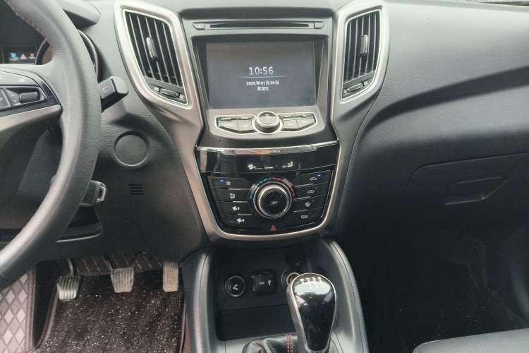 Used Changan CS75 2014 2.0L Manual Luxury Version China IV Standard