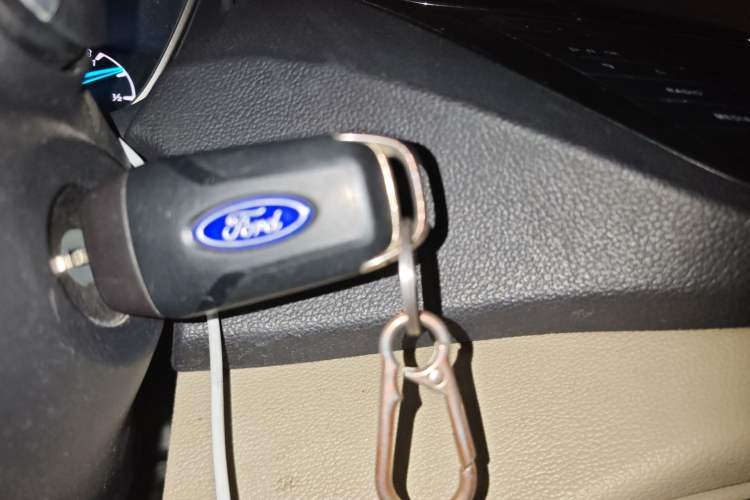 Used Ford Escort 2015 1.5L Manual Comfort Model
