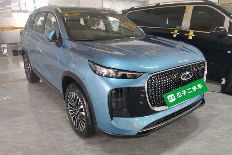 Used Chery Tiggo 8 PLUS C-DM 2025 1.5T 116 km Prestige Version 5 Seats Front Right 45 Deg