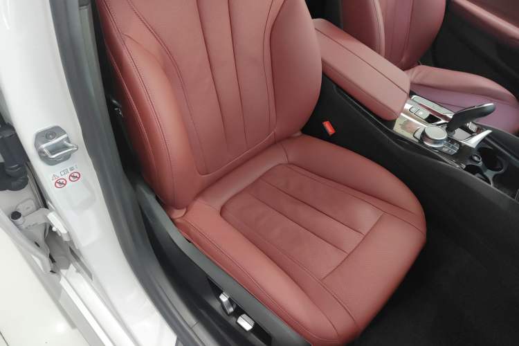 Used BMW 5 Series 2018 Restyled 530Li Luxury Edition M Sport Package
