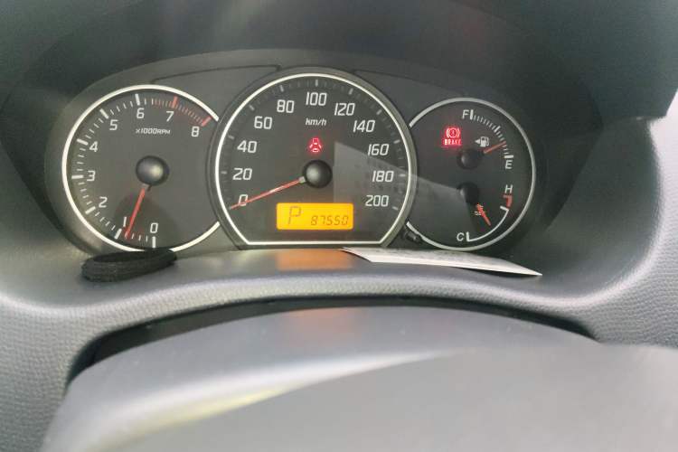 Used Suzuki Swift 2016 1.5L Automatic Fashionable Coolplay Edition
