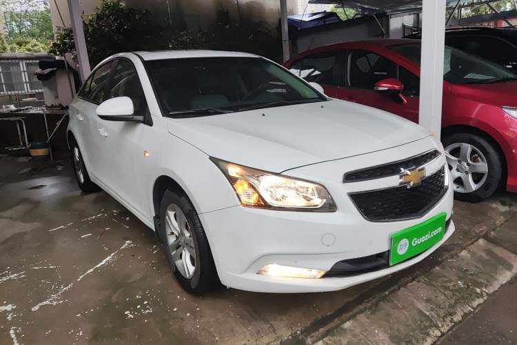 Used Chevrolet Cruze 2015 1.5L Classic SE AT Front Right 45 Deg