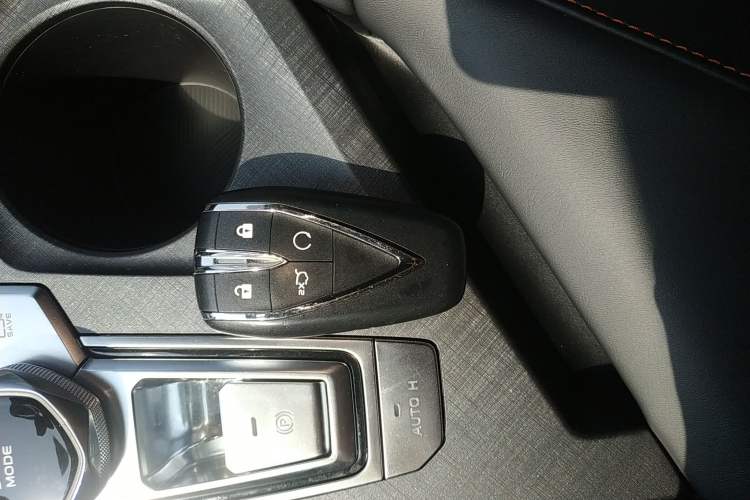 Used CHANGAN UNI-V 2024 1.5T Prestige Edition
