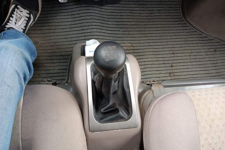 Used Wuling Rongguang 2011 1.2L Standard Version
