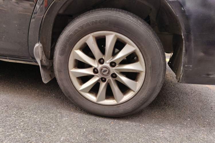 Used FORTHING Lingzhi 2017 M5 1.6L Luxury Model
