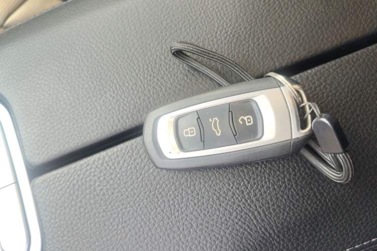Used Geely Auto Emgrand GT 2016 1.8T Zunya Model Vehicle Key