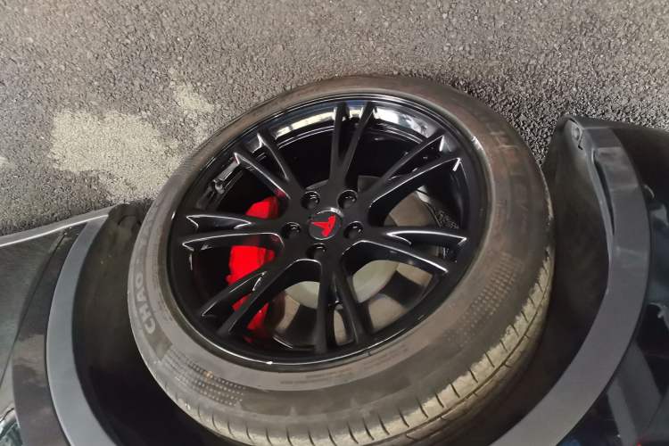 Used Tesla Model Y 2023 Rear-Wheel-Drive Version