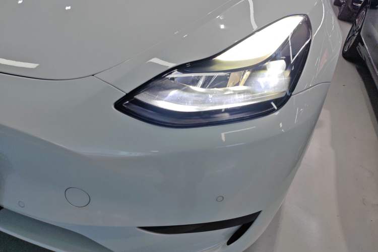 Used Tesla Model Y 2022 Rear-Wheel-Drive Version