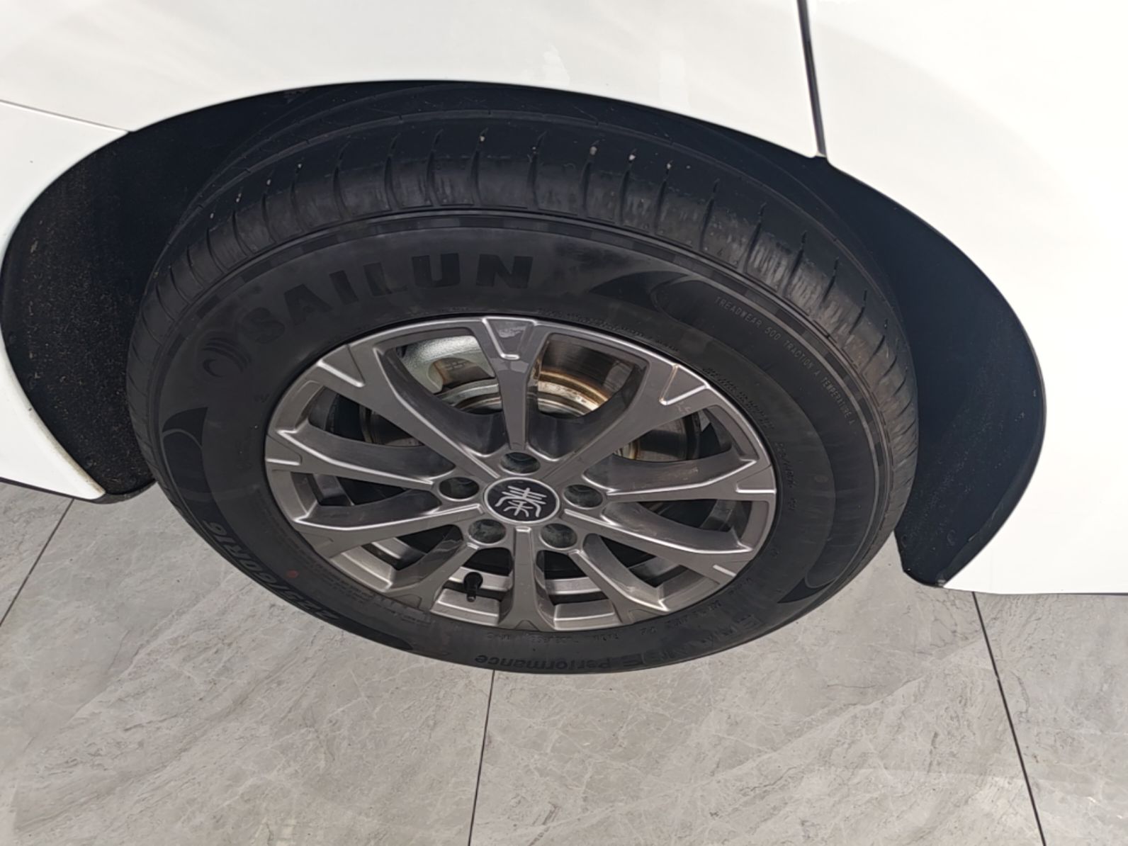 BYD Qin L 2025 DM-i Smart Drive 80KM Leading Model — снимка 11
