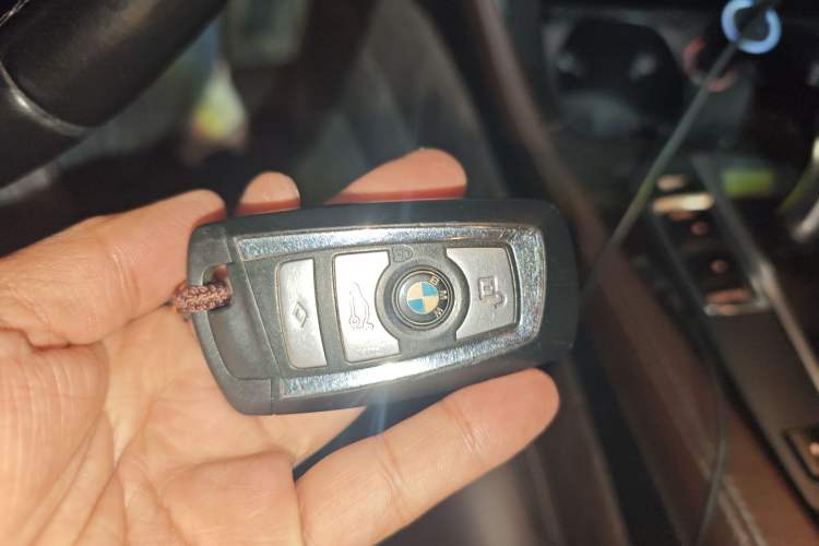 Used BMW 5 Series 2017 525Li Luxury Design Package Interior 1