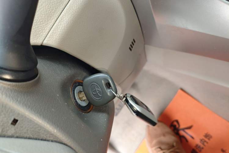 Used Toyota Verso 2015 180E CVT Crossover Edition