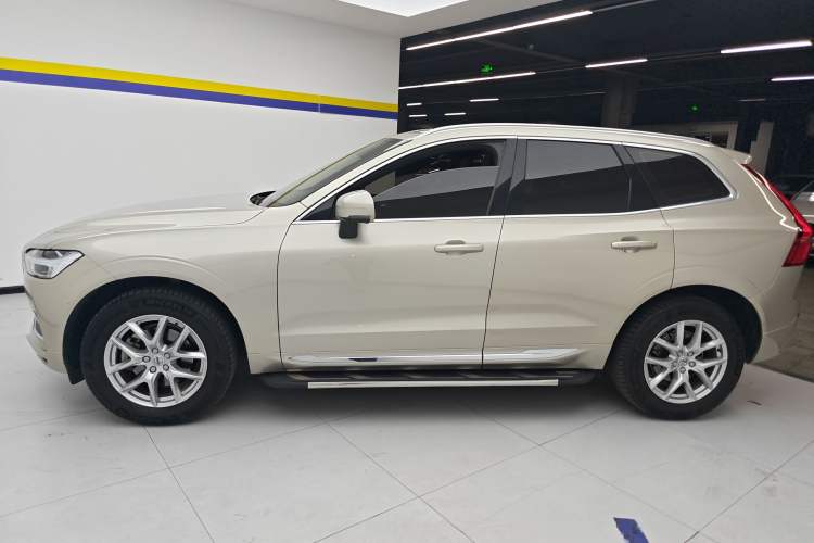 Used Volvo XC60 2021 T5 4x4 Smart Luxury Edition