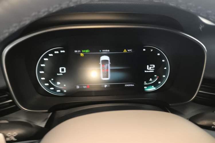 Used Roewe iMAX8 2022 400TGI Prestige Edition Instrument Cluster