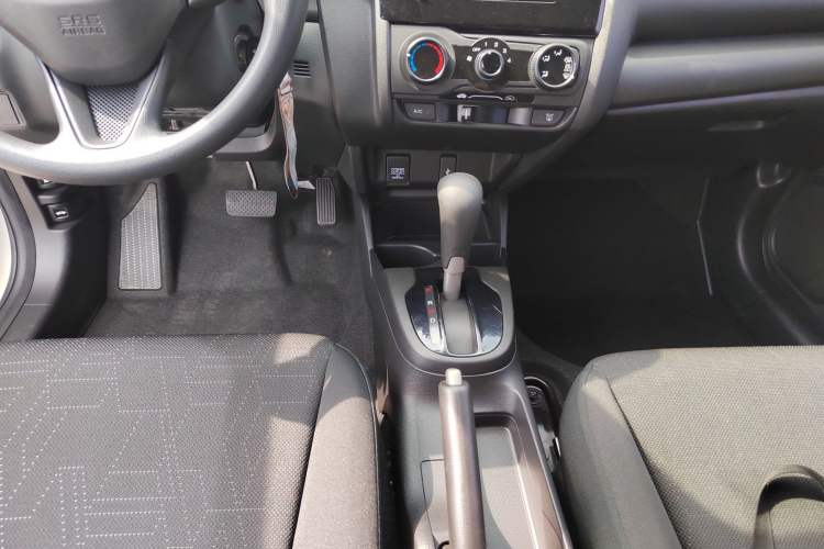 Used Honda Fit 2016 1.5L LX CVT Comfort Model Gear Lever