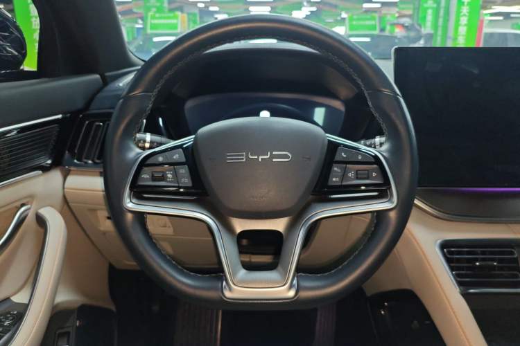 Used BYD Song PLUS New Energy 2023 Champion Edition EV 605KM Flagship PLUS