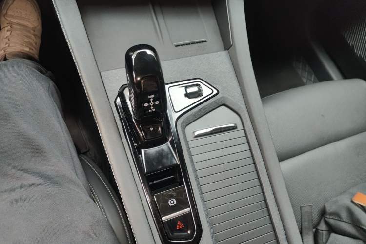 Used Lynk & Co 03 2025 1.5TD DCT Champion Edition Pro Gear Lever