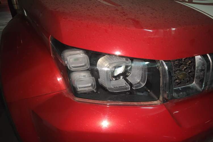 Used BAIC Off-Road BJ40 2019 2.3T Automatic Four-Wheel Drive Urban Hunter Edition Premium Model China VI Emission Standard
