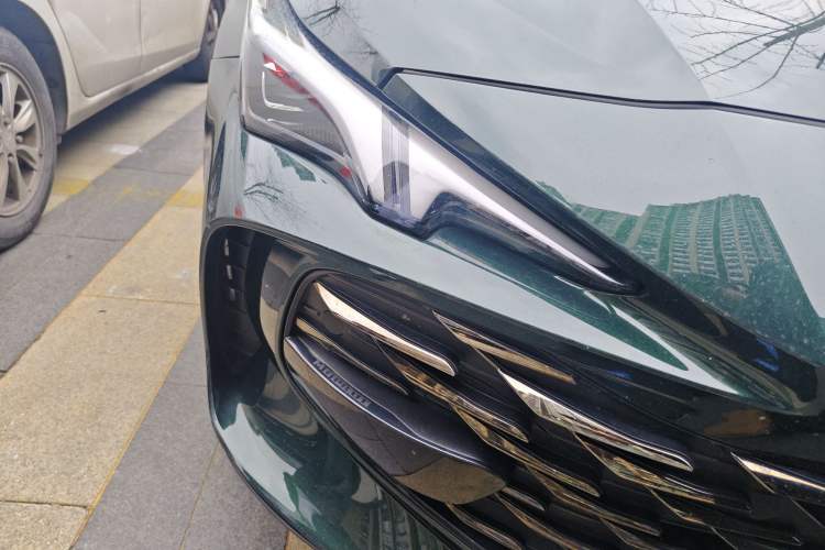 Used MG 7 2023 2.0T Automatic Trophy+ Ignition Glory Edition