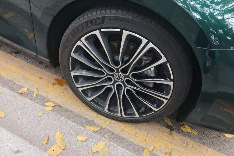 Used MG 7 2025 1.5T 300 DCT Elegant Edition