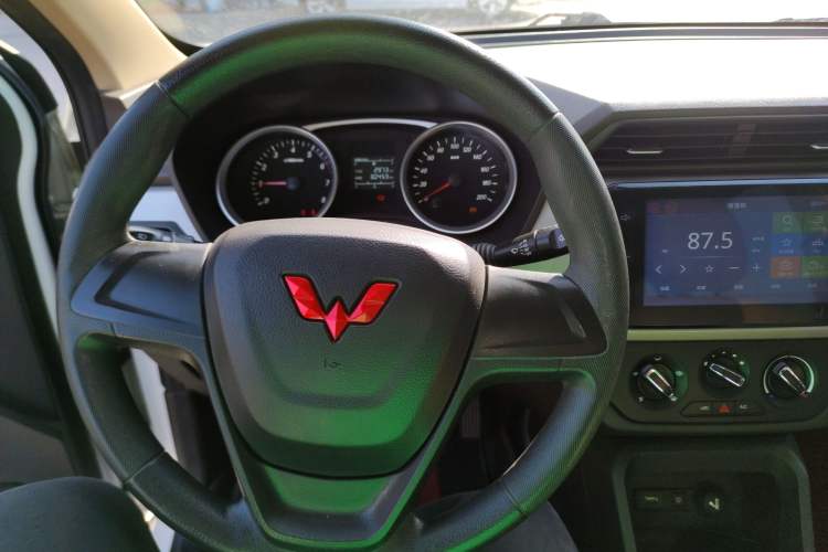 Used Wuling Hongguang 2021 1.5L S Comfort Edition LAR
