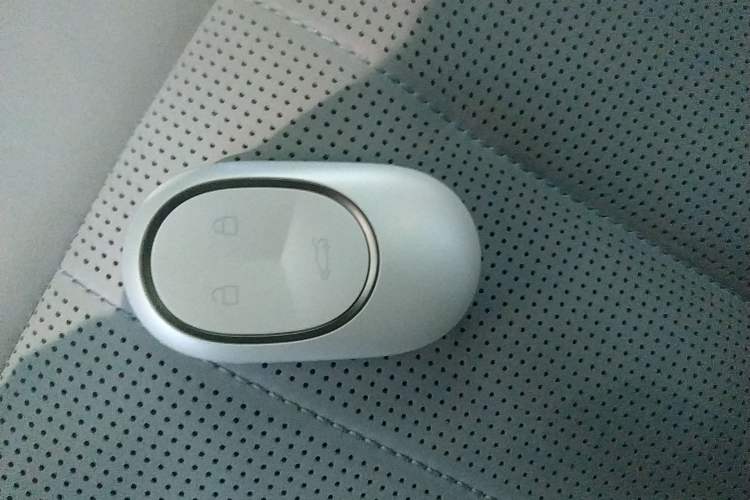 Used Nio ES8 2024 75 kWh Vehicle Key