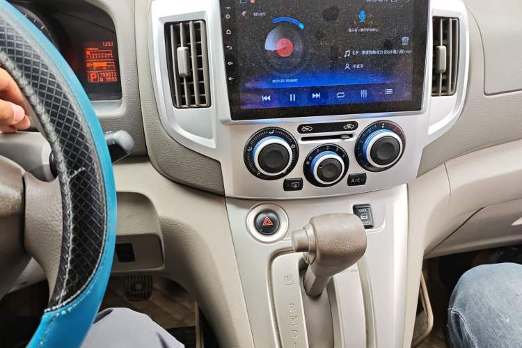 Used Nissan NV200 2014 1.6L CVT Zunya Model China IV Standard
