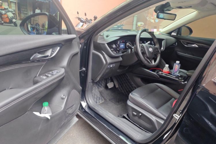 Used Buick Envision 2022 Encore Plus 652T Five-Seat Luxury Model
