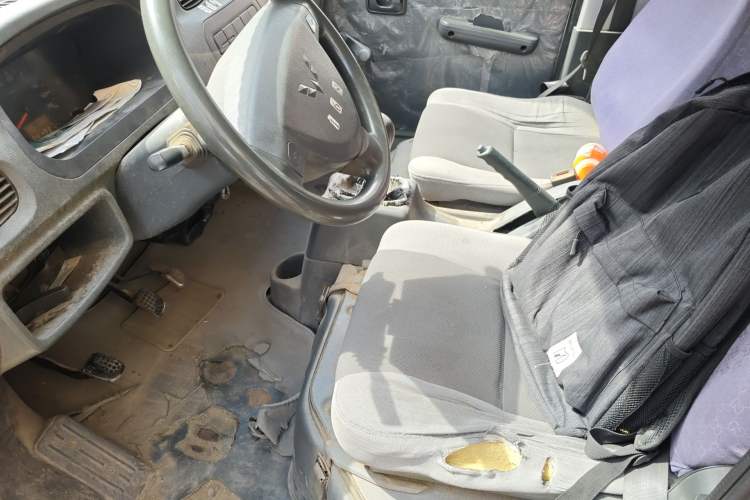 Used Wuling Zhiguang 2010 1.0L New Version Practical Short-Body L2Y