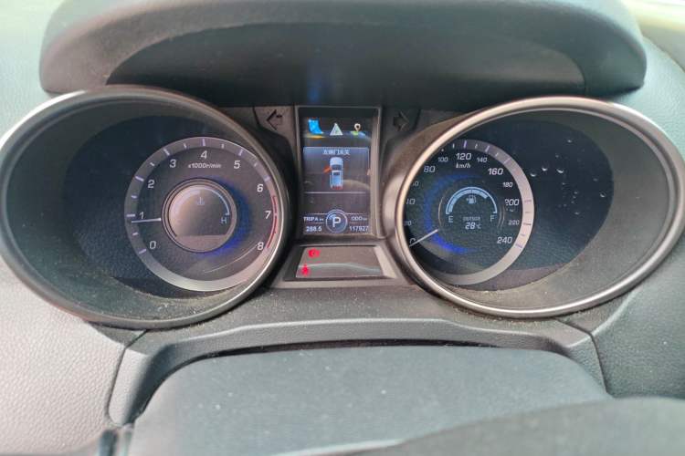 Used CHANGAN CS75 2014 1.8T Automatic Prestige Model China IV Standard
