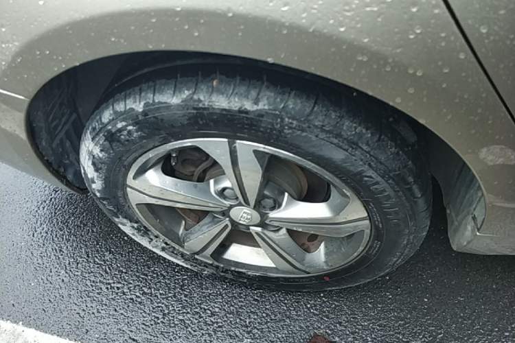 Used Geely Auto Emgrand GL 2017 1.8L Manual Elite Model